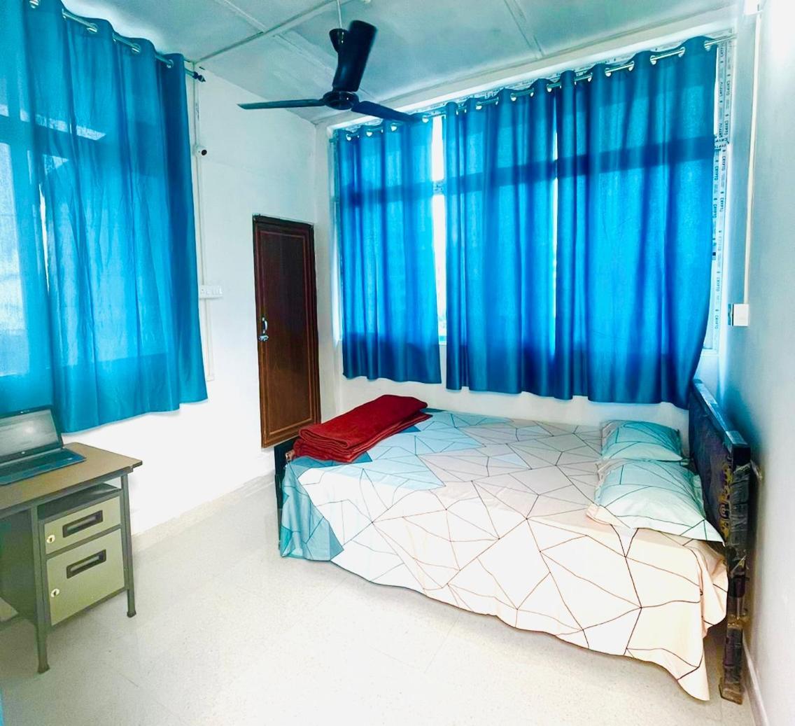 Отель Cupidtrails Backpacker'S Penthouse Гувахати Экстерьер фото